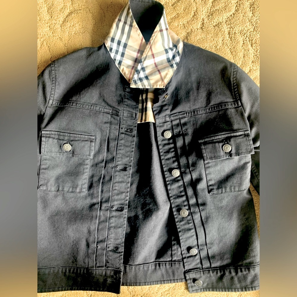 ⚫️Authentic “BURBERRY” Jean Jacket ⚫️